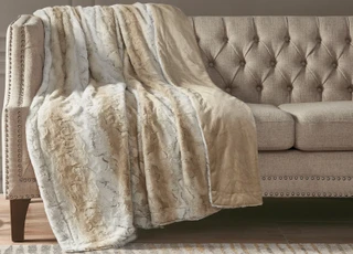 Thumbnail 2: Madison Park Madison Park Sachi Over-Sized Faux Fur Throw 