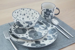 Thumbnail 3: Baum Baum Legacy Grey Floral 16 pc Dinnerware Set 