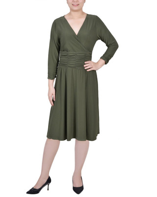 Thumbnail 1: OIL GREEN