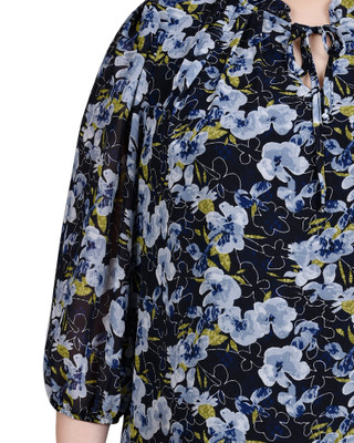 Thumbnail 4: BLACK LACE