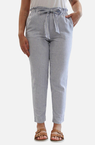 Thumbnail 1: Blue Eyes