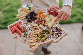 Thumbnail 7: Harry Potter Harry Potter Hogwarts Crest Parawood Serving Board 