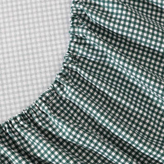 Thumbnail 4: Deep Green