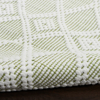 Thumbnail 2: Green