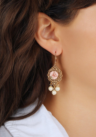 Thumbnail 2: Pink