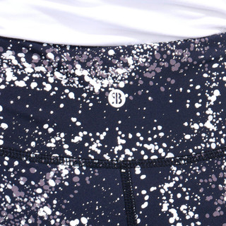Thumbnail 6: BLACK