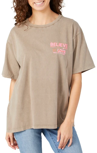 Thumbnail 2: VINTAGE HAVANA Vintage Havana Juniors Believe In Love T-Shirt 