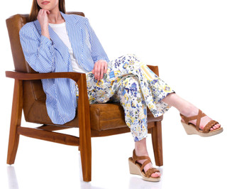 Thumbnail 2: BLUE/WHITE
