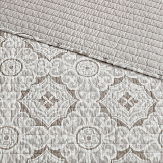 Thumbnail 12: Zest Kitchen + Home ZEST Kitchen + Home Klarera Collection Quilt Set 