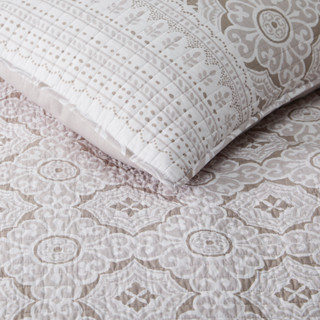 Thumbnail 21: Zest Kitchen + Home ZEST Kitchen + Home Klarera Collection Quilt Set 