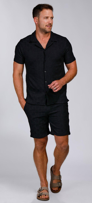 Thumbnail 4: BLACK