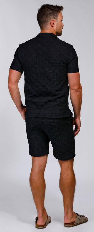 Thumbnail 5: BLACK