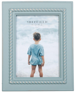 Thumbnail 2: BLUE