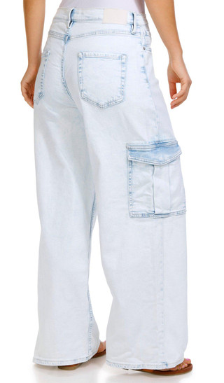 Thumbnail 2: WHITE WASH