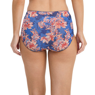 Thumbnail 2: Stephanie