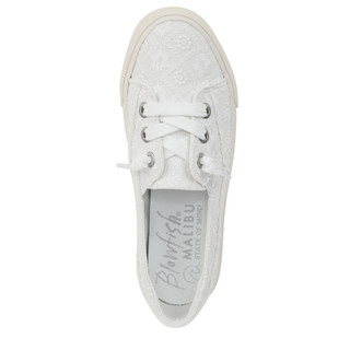 Thumbnail 3: White Lace