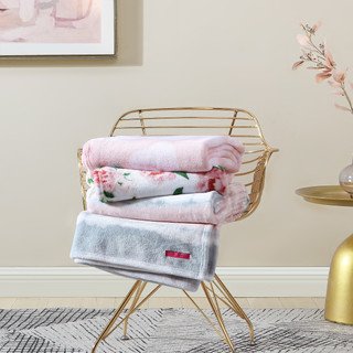 Thumbnail 12: Betsey Johnson Betsey Johnson Dotted Heart Throw 