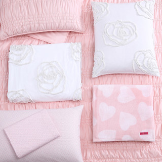 Thumbnail 10: Betsey Johnson Betsey Johnson Dotted Heart Throw 