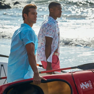 Thumbnail 5: IZOD IZOD Men's Chambray Flamingo Short Sleeve Buttoned Shirt 