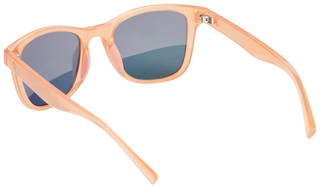 Thumbnail 2: Coral