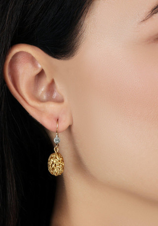 Thumbnail 2: Gold