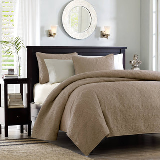 Thumbnail 1: Madison Park Madison Park Quebec Reversible Quilt Set 