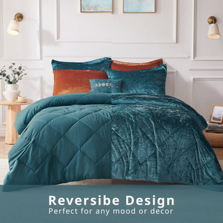 Thumbnail 2: Intelligent Design Intelligent Design Felicia Velvet Comforter Set 