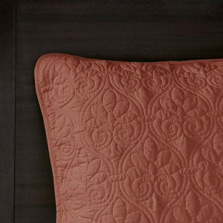 Thumbnail 3: Madison Park Madison Park Quebec Solid Reversible Quilt Set 