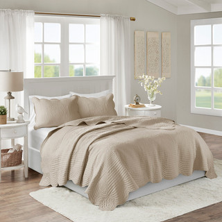 Thumbnail 1: Madison Park Madison Park Tuscany Scalloped Edge Reversible Quilt Set 