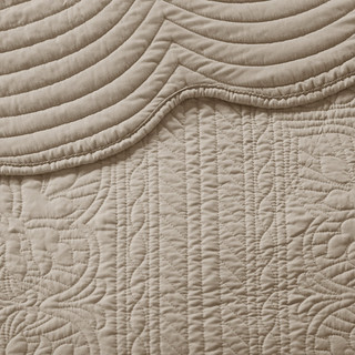 Thumbnail 5: Madison Park Madison Park Tuscany Scalloped Edge Reversible Quilt Set 