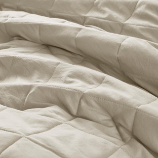 Thumbnail 7: Neutral