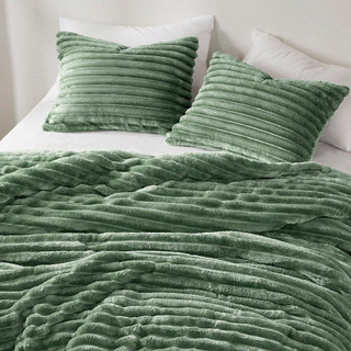 Thumbnail 9: Green