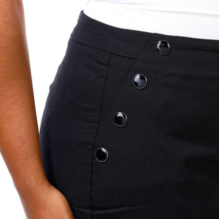 Thumbnail 2: Black