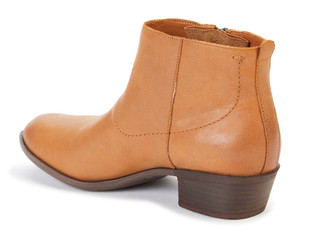 Thumbnail 2: Tan