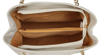 Thumbnail 4: Cream