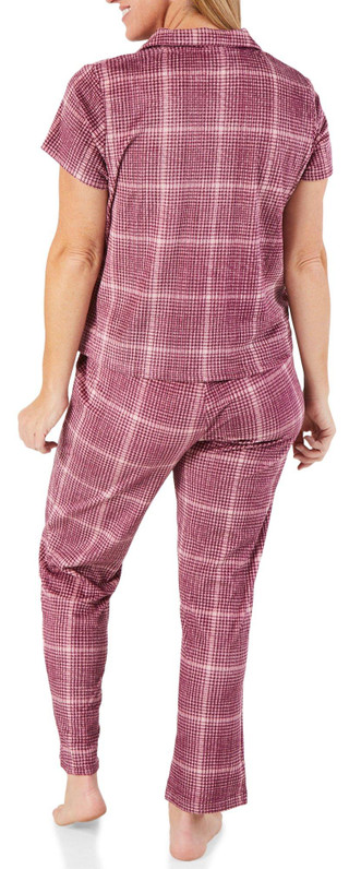 Thumbnail 2: Maroon