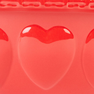 Thumbnail 3: RED