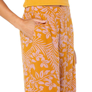 Thumbnail 5: Orange