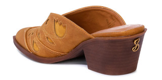 Thumbnail 2: Sienna Brown