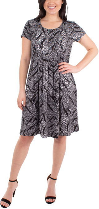 Thumbnail 1: BLACK HUELLAS