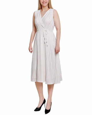 Thumbnail 4: White Gold