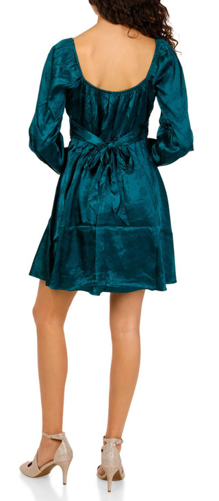Thumbnail 2: Teal