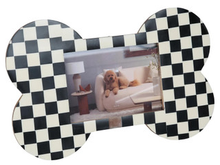Thumbnail 1: Black/White