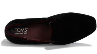 Thumbnail 4: Deep Burgundy