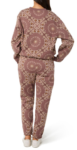 Thumbnail 4: DEEP TAUPE