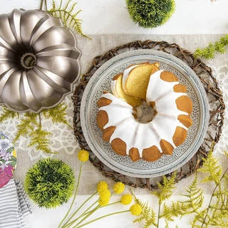 Thumbnail 4: Nordic Ware Nordic Ware Original Bundt Pan 