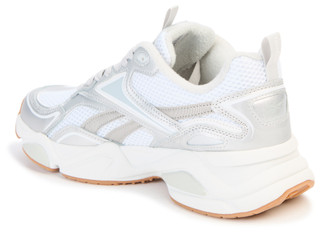 Thumbnail 2: Reebok Reebok Womens Charge Athletic Shoes 