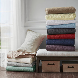 Thumbnail 3: Madison Park Madison Park Quebec Reversible Bedspread Set 