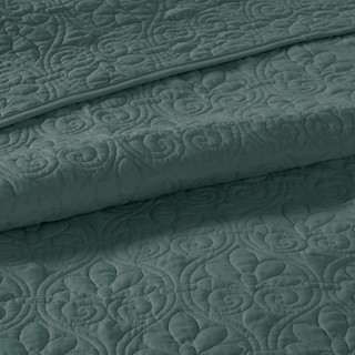 Thumbnail 10: Madison Park Madison Park Quebec Reversible Bedspread Set 