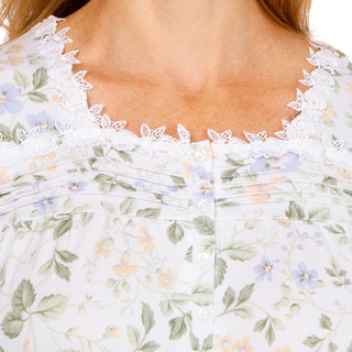 Thumbnail 4: WHITE BLOOM